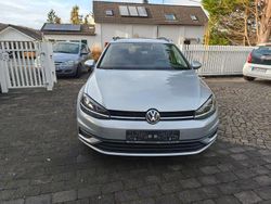 Silber Gebraucht 2019 VW Golf VII Trendline Kombi | 12.990 € (Guter Preis)