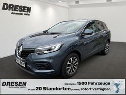 Grau Gebraucht 2021 Renault Kadjar Zen SUV | 19.950 € (Fairer Preis)