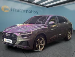 Grau Gebraucht 2021 Audi Q8 SUV | 63.799 € (Fairer Preis)
