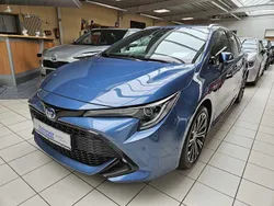 Denimblau metallic Gebraucht 2019 Toyota Corolla Team Kombi | 19.890 € (Fairer Preis)