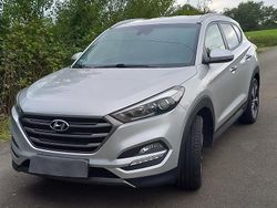 Silber Gebraucht 2015 Hyundai Tucson Intro Edition SUV | 14.449 € (Fairer Preis)