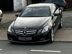 Schwarz Gebraucht 2010 Mercedes E250 Premium Coupé | 11.400 € (Fairer Preis)