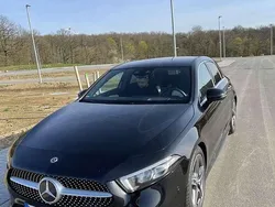 Schwarz Gebraucht 2019 Mercedes A180 AMG line Kleinwagen | 19.450 € (Guter Preis)