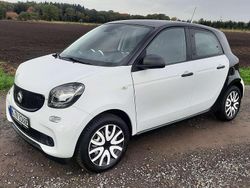 Weiß Gebraucht 2019 Smart ForFour Electric Drive Limousine | 11.500 €