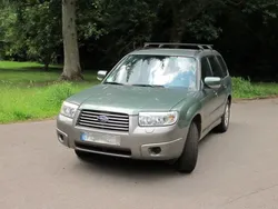 Grün Gebraucht 2005 Subaru Forester Active SUV | 2.950 € (Fairer Preis)