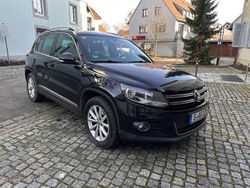 Schwarz Gebraucht 2015 VW Tiguan LOUNGE SUV | 11.199 € (Fairer Preis)