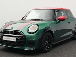 Grün Gebraucht 2024 Mini John Cooper Works Kleinwagen | 32.419 € (Superpreis)