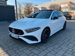 Weiß Gebraucht 2025 Mercedes A35 AMG AMG Limousine | 57.290 €