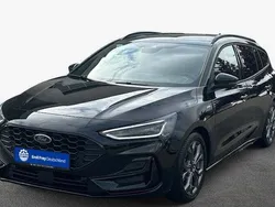 Schwarz Gebraucht 2024 Ford Focus ST-Line Kombi | 27.223 € (Guter Preis)