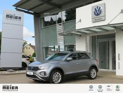 Pyritsilber metallic Neu 2025 VW T-Roc Life SUV | 33.240 € (Superpreis)