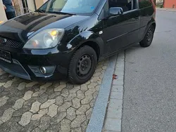 Schwarz Gebraucht 2008 Ford Fiesta Kleinwagen | 900 € (Guter Preis)