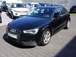 Mythosschwarz metallic Gebraucht 2016 Audi A3 Sport Limousine | 14.250 € (Guter Preis)
