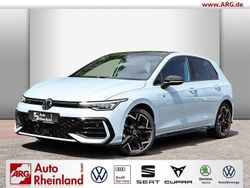 Hellblau Neu 2025 VW Golf VIII Comfortline Limousine | 44.490 €