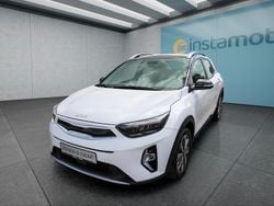 Weiß Gebraucht 2022 Kia Stonic SUV | 16.249 € (Guter Preis)