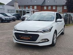 Weiß Gebraucht 2016 Hyundai i20 Passion Kleinwagen | 8.295 € (Fairer Preis)