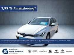 Weiß Gebraucht 2024 VW Golf VIII Life Limousine | 24.590 € (Fairer Preis)