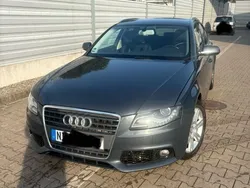 Grau Gebraucht 2011 Audi A4 Kombi | 6.900 € (Guter Preis)