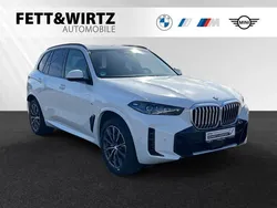 Alpinweiss Gebraucht 2025 BMW X5 M Sport SUV | 90.400 € (Superpreis)