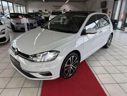 Weiß Gebraucht 2017 VW Golf VII Limousine | 13.449 € (Fairer Preis)