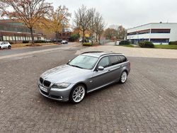 Grau Gebraucht 2011 BMW 320 Lifestyle Kombi | 9.200 € (Teuer)
