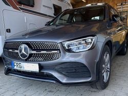 Grau Gebraucht 2019 Mercedes GLC300 AMG line SUV | 30.800 € (Fairer Preis)