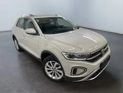 Andere Gebraucht 2024 VW T-Roc Style SUV | 28.304 € (Guter Preis)