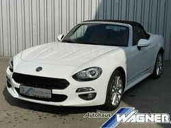 Weiß Gebraucht 2017 Fiat 124 Spider Lusso Cabrio | 21.990 €