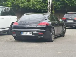 Basaltschwarz Gebraucht 2013 Porsche Panamera Turbo Limousine | 29.995 €