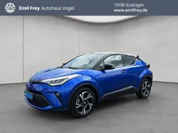 Titanblau metallic / dach schwar Gebraucht 2022 Toyota C-HR Team SUV | 23.880 € (Fairer Preis)