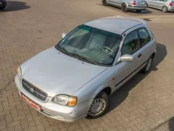 Silber Gebraucht 1999 Suzuki Baleno Kleinwagen | 899 €