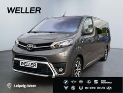 Grau Gebraucht 2023 Toyota Proace Verso Team Kombi | 40.790 € (Fairer Preis)