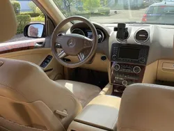 Blau Gebraucht 2005 Mercedes ML320 SUV | 8.900 € (Etwas zu teuer)