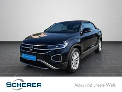 Deep black perleffekt / schwarz (metallic) Gebraucht 2024 VW T-Roc Style SUV | 31.290 € (Etwas zu teuer)