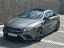 Grau Gebraucht 2020 Mercedes A250 AMG Limousine | 31.499 € (Etwas zu teuer)