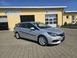 Silber Gebraucht 2018 Opel Astra Kombi | 9.700 € (Fairer Preis)