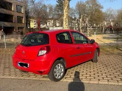 Rot Gebraucht 2012 Renault Clio IV Kleinwagen | 2.990 € (Superpreis)