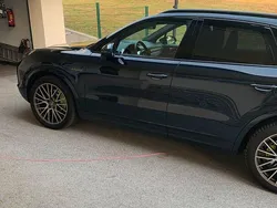 Blau Gebraucht 2023 Porsche Cayenne Platinum Edition SUV | 74.800 € (Superpreis)