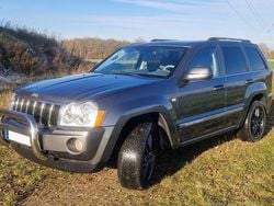 Grau Gebraucht 2006 Jeep Grand Cherokee SUV | 8.900 € (Fairer Preis)