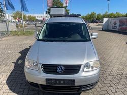 Silber Gebraucht 2010 VW Caddy Maxi Life Team Van / Kleinbus | 6.499 € (Fairer Preis)