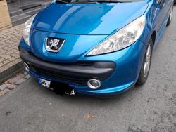 Blau Gebraucht 2008 Peugeot 207 Coupé | 3.000 €