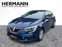 Blau Gebraucht 2019 Renault Mégane IV Life Limousine | 12.399 € (Fairer Preis)