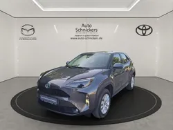 Grau Gebraucht 2022 Toyota Yaris Cross Comfort SUV | 21.490 € (Fairer Preis)