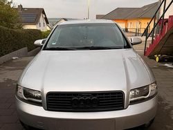 Silber Gebraucht 2001 Audi A4 Limousine | 4.000 €