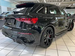 Schwarz Gebraucht 2023 Audi RS3 Sport Kleinwagen | 59.000 € (Guter Preis)