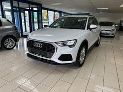 Weiß Gebraucht 2022 Audi Q3 SUV | 25.998 €
