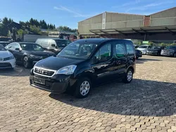 Schwarz Gebraucht 2017 Peugeot Partner Tepee Active Van / Kleinbus | 7.950 € (Guter Preis)