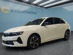 Weiß Gebraucht 2024 Opel Astra Limousine | 23.799 € (Fairer Preis)