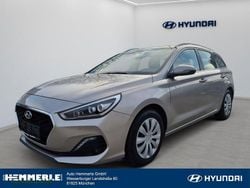 Weiß Gebraucht 2020 Hyundai i30 Trend Kombi | 17.890 € (Fairer Preis)