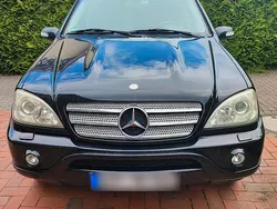 Schwarz Gebraucht 2003 Mercedes ML55 AMG AMG SUV | 7.390 €