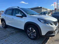 Weiß Gebraucht 2019 Peugeot 2008 Allure SUV | 11.490 € (Guter Preis)